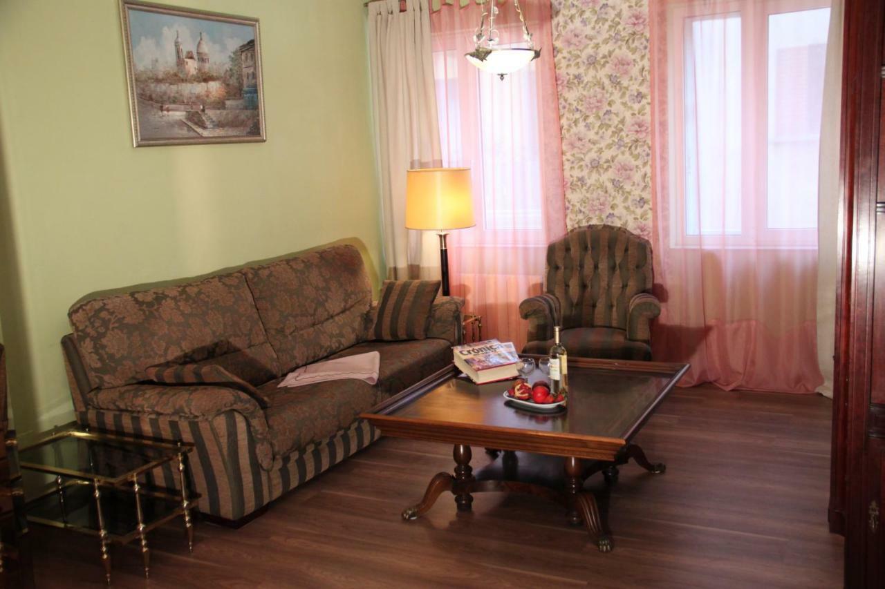Fantastico Apartamento A 100 M Del Centro Apartment Херона Екстериор снимка